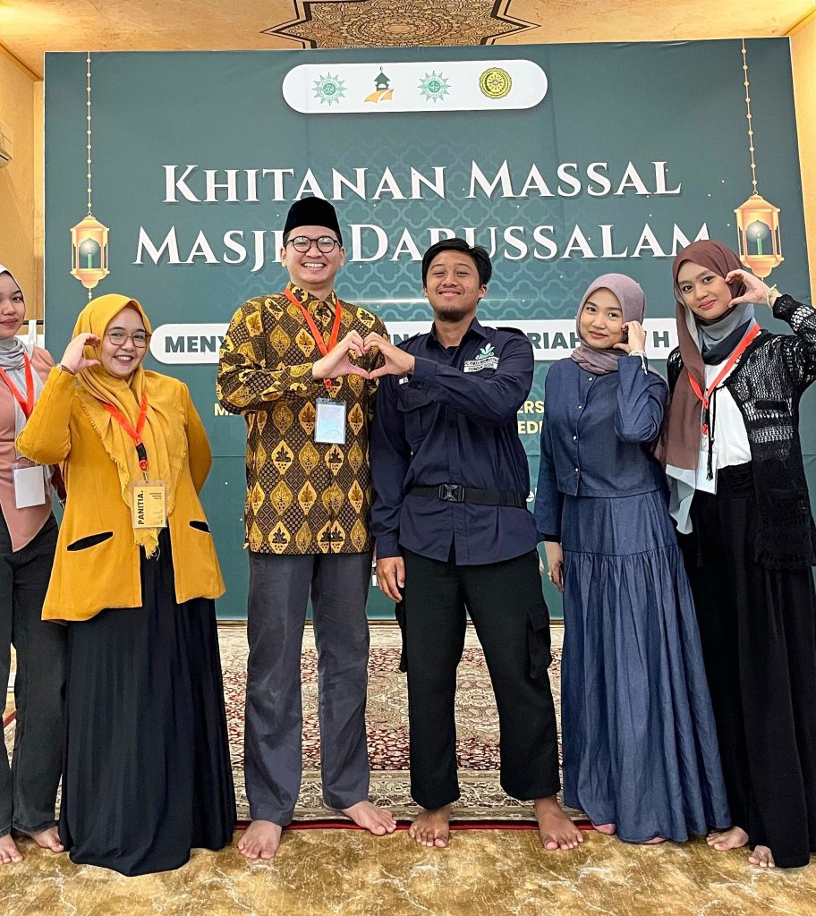 Khitanan Massal PCM Pondok Gede: Berbagi Sehat, Mengukir Senyum Anak Negeri